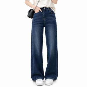 Pantalon en jean pour femme OEM, coupe droite courte, taille mi-haute, fabricant en gros pour les collections printemps - Product Image 1
