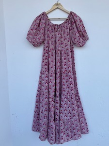 Robe longue décontractée en coton à imprimé floral et col rond pour femme, avec manches bouffantes et volants, style indien, vente en gros, fabricant de robes en coton - Product Image 4