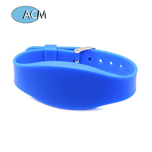 Bracelet intelligent en silicone mince et plat, personnalisable, réutilisable, portable, nouveau bracelet RFID étanche en silicone 125 kHz Suna House - Product Image 5
