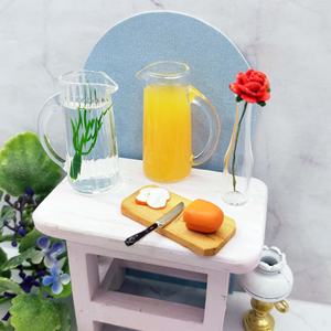 Botella de Vidrio en Miniatura para Decoración Artesanal - Product Image 3