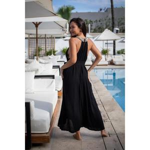 เดรสยาวสีดำแบบผูกคอสำหรับผู้หญิง ดีไซน์หรูหราประดับลูกปัดที่คอ สไตล์โบฮีเมียน เหมาะสำหรับใส่ไปชายหาด ชุดเดรสแขนกุดสำหรับฤดูร้อน พร้อมเข็มขัด - Product Image 5