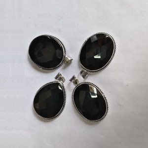 Top Tendance Naturel Noir Onyx Gemme Pendentif À Facettes Haute Qualité Véritable Cristal Agate pour Bijoux Collier Meilleur En Gros - Product Image 1