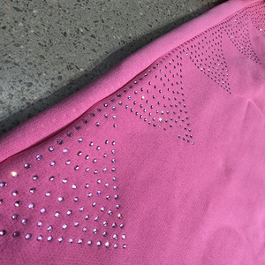 ชุดวอร์มลำลองผู้หญิงปักโลโก้แบบกำหนดเองปี 2026 ผ้าฟลีซประดับเพชร ชุดฮู้ดดี้ซิปแบบครอปและกางเกงขายาวทรงบาน - Product Image 4