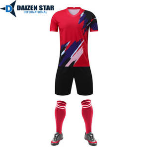 Uniforme de Fútbol DAIZEN 100% Poliéster Transpirable Antibacterial con Protección UV de Secado Rápido Manga Corta Personalizable con Nombres y Números de Equipo - Product Image 5