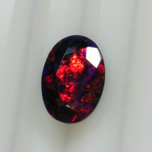 Ópalo Negro Etíope Natural Facetado para Joyería, Hermoso Ópalo Negro de Forma Ovalada, Tamaño 14X10X5 MM - Product Image 1