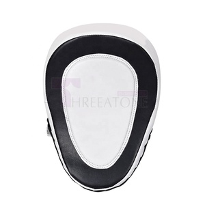 Protège-mains d'entraînement de boxe d'hiver légers et durables, pour le kickboxing, avec prise en main sécurisée, design respirant, en cuir souple de qualité supérieure - Product Image 2