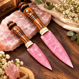 Dague en verre rose avec manche en bois fait main, athame fantaisie de 8/10 pouces pour décoration d'autel bohème et objet de collection - Product Image 4