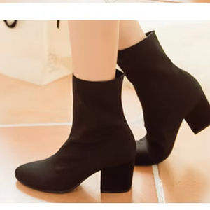Ann'S Chunky Heel-Slimming 6,5 Cm Black Block Heeled Sock Boots para mujer Botines cortos de punto botas de mujer invierno - Product Image 1
