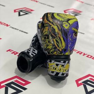 Gants de boxe Fairtex personnalisés à impression intégrale, dernier design, en cuir de vache véritable, pour l'entraînement de Muay Thai, gants jumeaux, en vente - Product Image 2