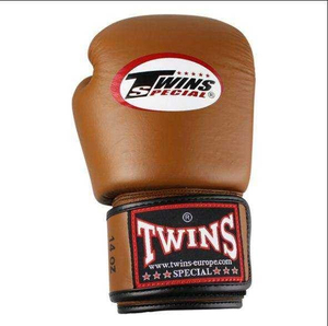 Gants en cuir marron confortables avec fermeture à lacets, respirants, pour entraînement et sparring adulte, design personnalisé avec logo professionnel - Product Image 5