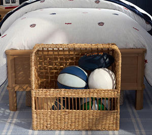 Panier de rangement authentique en rotin pour jouets d'enfants et ballons de sport, avec grille en osier détaillée et base robuste, en matériau naturel exceptionnel - Product Image 2