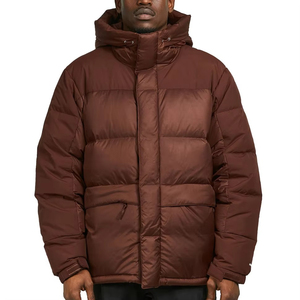 Blouson d'hiver matelassé épais et lourd style urbain avec logo personnalisé, coupe oversize, streetwear, avec capuche - Product Image 5