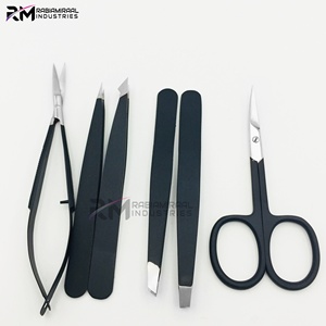 Pinzas para Cejas Personalizadas RMI con Recubrimiento de Polvo Negro / Punta Plateada de Acero Inoxidable, Juego de 4 Pinzas con Puntas Diferentes - Product Image 3