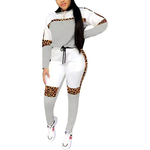 Trajes de ropa de mujer de media cremallera de algodón de alto rendimiento Conjunto de chándal de mujer de bloque de color de manga completa Premium Transpirable Slim Fit - Product Image 3