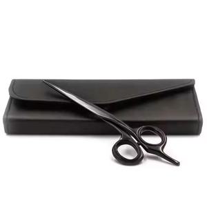 Tijeras de Peluquería Profesionales de Acero Inoxidable al por Mayor, Acabado con Recubrimiento Negro, con Cuchillas Afiladas y Diseño Personalizable - Product Image 1