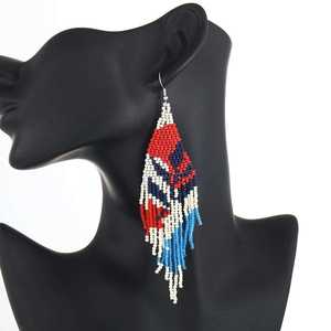 Pendientes multicolor hechos a mano con bordado de cuentas para mujer, joyería festiva para fiestas al mejor precio, pendientes de cuentas. - Product Image 2