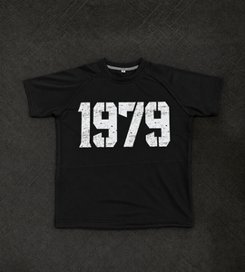 เสื้อยืดสีชมพูขนาดใหญ่พิเศษ พิมพ์ลายกราฟิกปี 1979 ผ้าฝ้าย สตรีทแวร์ วินเทจ ยูนิเซ็กส์ เสื้อยืดเปล่า รับผลิตแบบ OEM ODM - Product Image 2