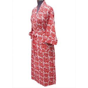 Kimono de Algodón Ecológico Hecho a Mano, Bata de Mujer Tejida, Cuello en V Personalizado, Corte Holgado, Estampado Floral, Cierre con Cinturón - Product Image 3