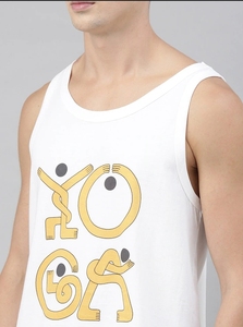 Camiseta sin mangas de algodón blanca para hombre con estampado de yoga amarillo, cuello redondo, diseño transpirable, logo frontal, estilo casual - Product Image 6