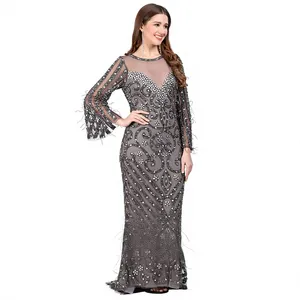 Robe de soirée de luxe à manches longues perlées à la main, élégante, gris anthracite, avec décolleté illusion et détails en plumes, pour bal de promo - Product Image 3