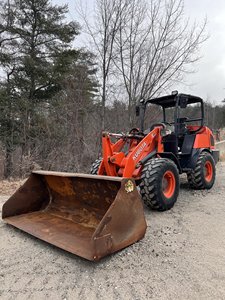 Cargadora de Ruedas Compacta Kubota Original 2026, Máquina Cargadora Multiusos con Sistema Hidráulico para Trabajos de Movimiento de Tierras y Carga - Product Image 5