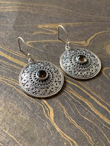 Pendientes Vintage de Cuarzo Ahumado en Plata de Ley 925 con Patrones Circulares Intrincados para Ocasiones Especiales - Product Image 3