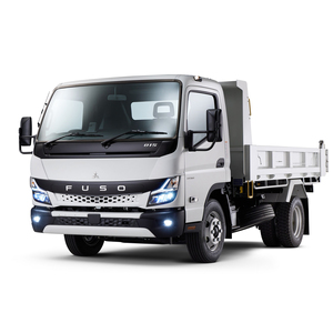Camión Mitsubishi Canter 2020 Confiable con Chasis y Cabina, Carrocería Personalizada Disponible, con Potente Motor Diésel - Product Image 1