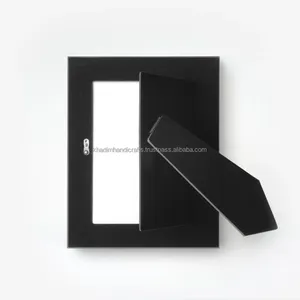 Cadre photo en résine texturée avec matériau en fer de forme rectangulaire offrant un nouveau look unique - Product Image 2