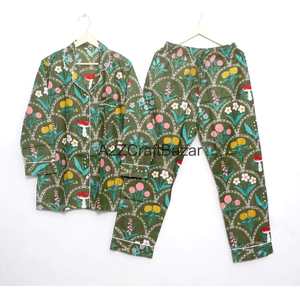 Ensemble de pyjama en coton à manches longues très vendu - Vêtements de nuit en coton, pyjama d'été bohème pour femmes et vêtements de détente, cadeau - Product Image 1