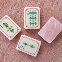 Vente directe usine – Nouveauté : Ensemble de tuiles de Mahjong américain à trois couches en acrylique 160 pièces (3 niveaux) |   Ensemble de mahjong de luxe |   Ensemble de carreaux en opale rose