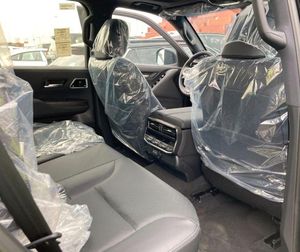 Toyota Land Cruiser 300 GR Sport First Edition d'occasion de haute qualité, nouvel arrivage, voitures propres et bien entretenues à vendre - Product Image 5