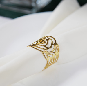 แหวนรองผ้าเช็ดปากทองเหลืองแบบใหม่พร้อมส่ง สำหรับโรงแรม วันวาเลนไทน์ ตกแต่งโต๊ะอาหารสไตล์โมเดิร์นคลาสสิก เป็นมิตรกับสิ่งแวดล้อม ชุบทอง - Product Image 2