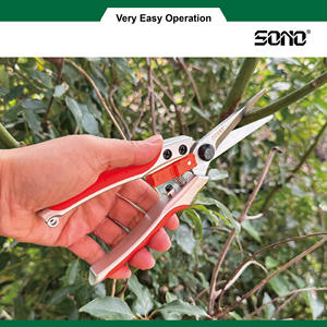 Sécateur professionnel SONO J11 à lame en acier au carbone tranchante et durable, avec poignées en alliage d'aluminium et caoutchouc, pour droitiers - Product Image 3