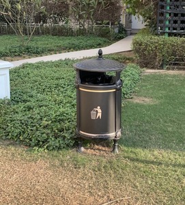 ถังขยะอลูมิเนียมหรูหราพร้อมการตกแต่งระดับพรีเมียม ถังขยะดีไซน์ทันสมัยสำหรับบ้าน วิลล่า ใช้ภายนอกบ้าน ใช้ในสวน สไตล์ฝรั่งเศส - Product Image 3