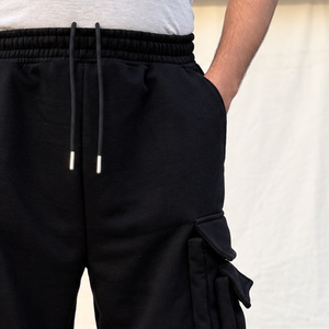 Shorts cargo capri noirs pour hommes, taille mi-haute, cordon de serrage, en coton, décontractés, avec poches - Product Image 2