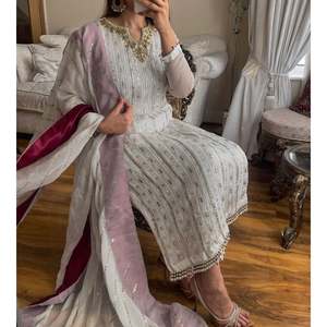 BORDADO GRORGETTE DE MODA TRABAJO FONDO SUPERIOR CON DUPATTA BLANCO - Product Image 3