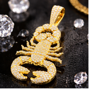 Colgante de Plata 925 Bañado en Oro con Moissanita y Diamantes, Diseño de Escorpión Zodiacal Estilo Hip Hop, Personalizado y Moderno, para Fiesta - Product Image 5