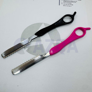 Navaja de acero inoxidable para dar forma al cabello con mango rosa brillante para corte y texturizado profesional en salones de belleza - Product Image 6