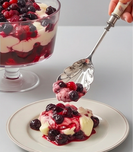Poignée en résine blanche avec ensemble de couverts à motif floral rose tête d'argent élégante à manger essentielle parfaite pour la cuisine à la maison et les cadeaux - Product Image 4