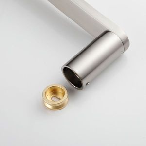 Barre coulissante Eco Performance de 28 pouces et accessoire de douche à main avec tuyau de 59 pouces pour salle de bain - Product Image 6