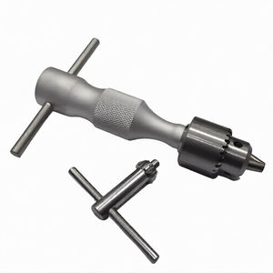 Perceuse orthopédique à main avec mandrin et clé 16 cm pour chirurgie vétérinaire - Product Image 1