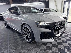 Nouvelle Audi RSQ8 Turbo 4.0L TFSI Quattro 640 CV SUV 2025 Sièges en cuir Toit ouvrant panoramique Phares LED R20 Gauche Foncé - Product Image 2