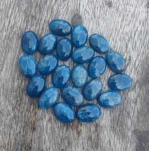 Apatite néon naturelle ovale cabochon, pierre précieuse à dos plat calibrée, pierre en vrac pour la fabrication de bijoux, fournisseur en gros - Product Image 4