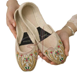 Calzado Khussa Profesional para Mujer, Superventas, MOQ Bajo, Antideslizante, con Estampado, Material Duradero, Marca Privada Personalizable - Product Image 3