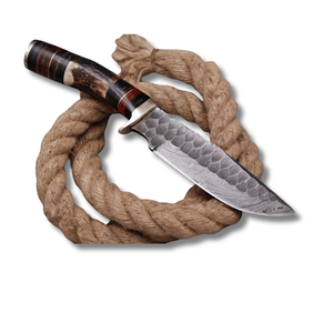 Cuchillo de caza hecho a mano de acero de Damasco de A&M ENTERPRISES con mango de cuero apilado y cuchillos utilitarios de grado industrial - Product Image 1