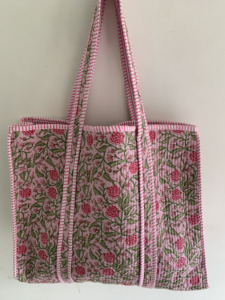 Sac fourre-tout rose à imprimé floral, sac de transport matelassé en coton style bohème, grand sac de marché et de courses en coton à motifs floraux pour grossistes - Product Image 2