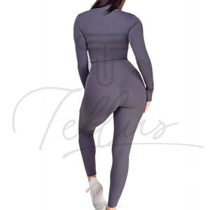 Conjunto Deportivo de 3 Piezas para Mujer, Diseño Moderno, Conjunto de Yoga Sostenible para Mujer, Venta al Por Mayor Personalizada - Product Image 3