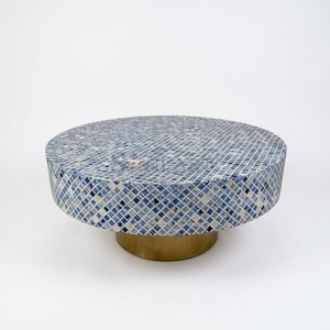 Table basse moderne ronde en os incrusté avec base cylindrique en laiton, motif mosaïque fait main de luxe, table centrale pour salon à prix abordable - Product Image 1