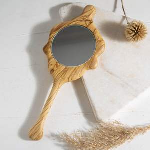 Espejo de mano de madera natural, espejo de belleza portátil con mango ergonómico de madera para salón y uso personal - Product Image 1