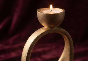 Portavelas Minimalista de Metal Dorado, Diseño Escultural Moderno de Arco Abierto, Soporte para Velas, Estilo Nórdico, Decoración para el Hogar - Product Image 2
